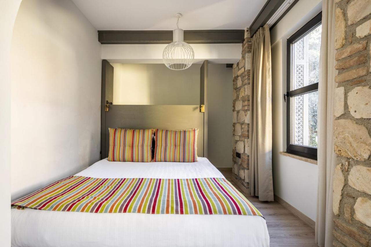 Lovely Studio Flat Near Hadrians Gate Apartment Antalya Bagian luar foto